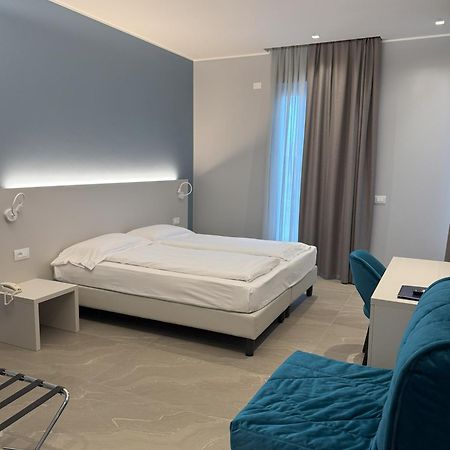 Hotel Paradiso Bardolino Exterior photo